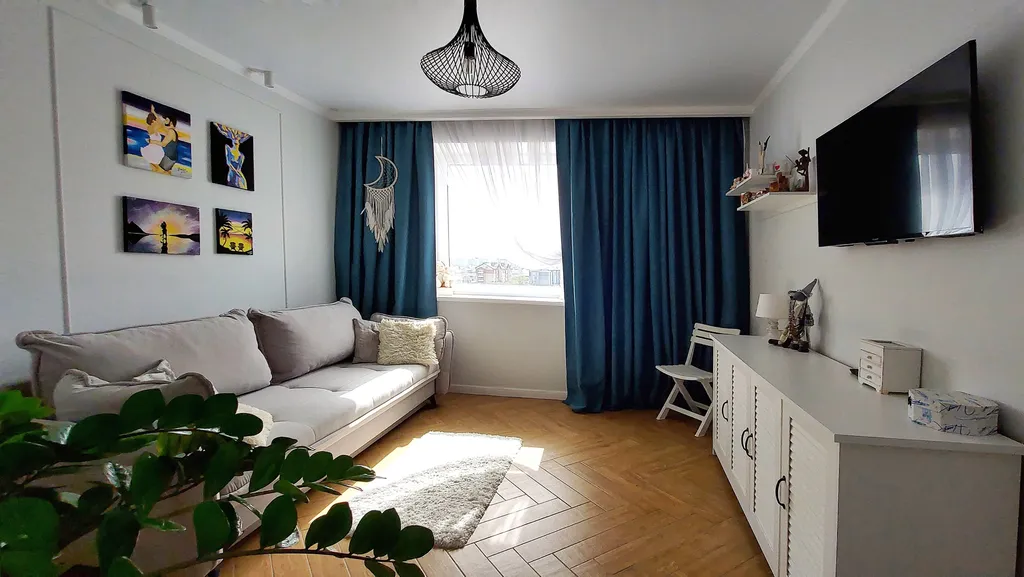 Просторная дизайнерская квартира у моря