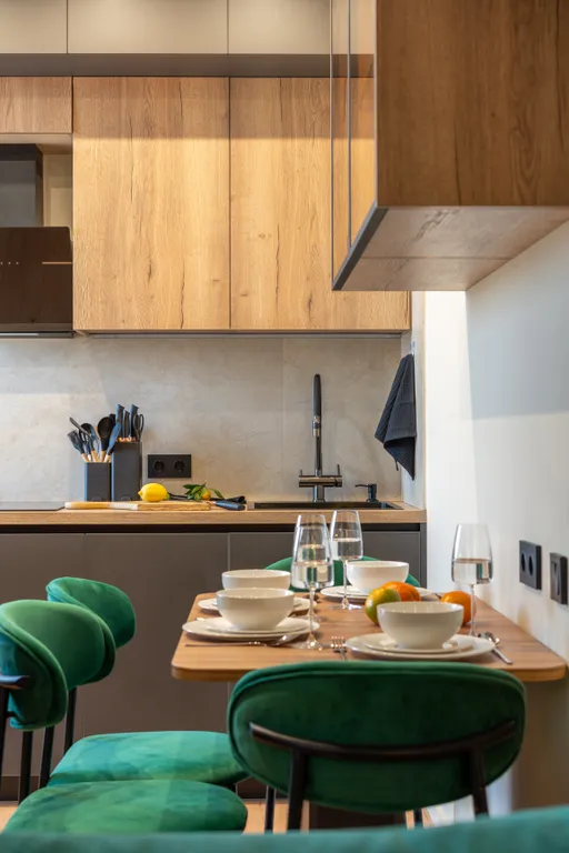 Просторная дизайнерская квартира с видовой терассой на берегу моря