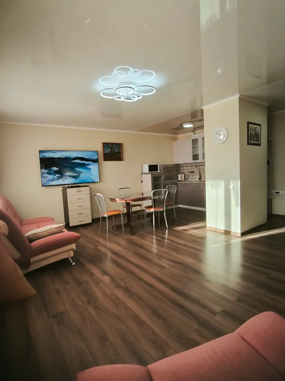 Квартира Квартира Крупная евродвушка в спальном районе — Барнаул