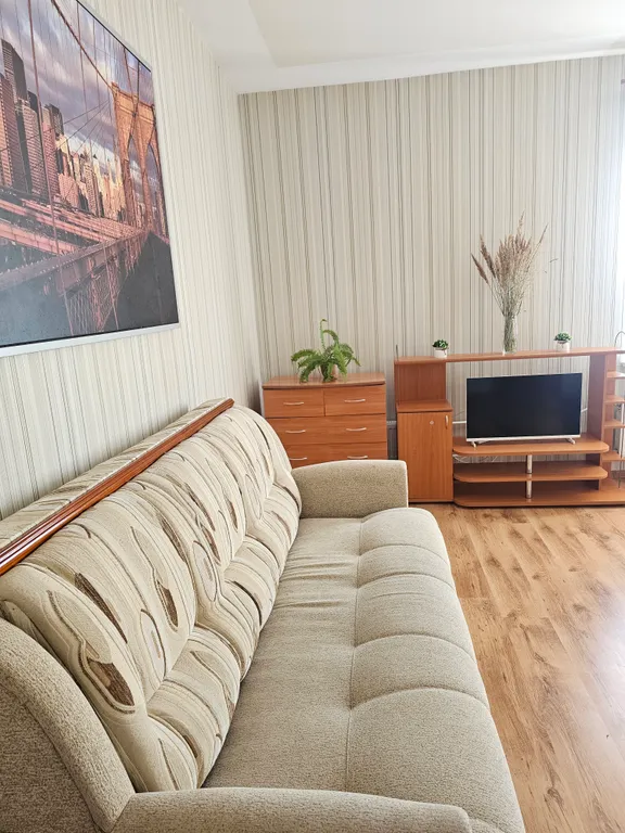 Большая просторная квартира с двумя балконами.