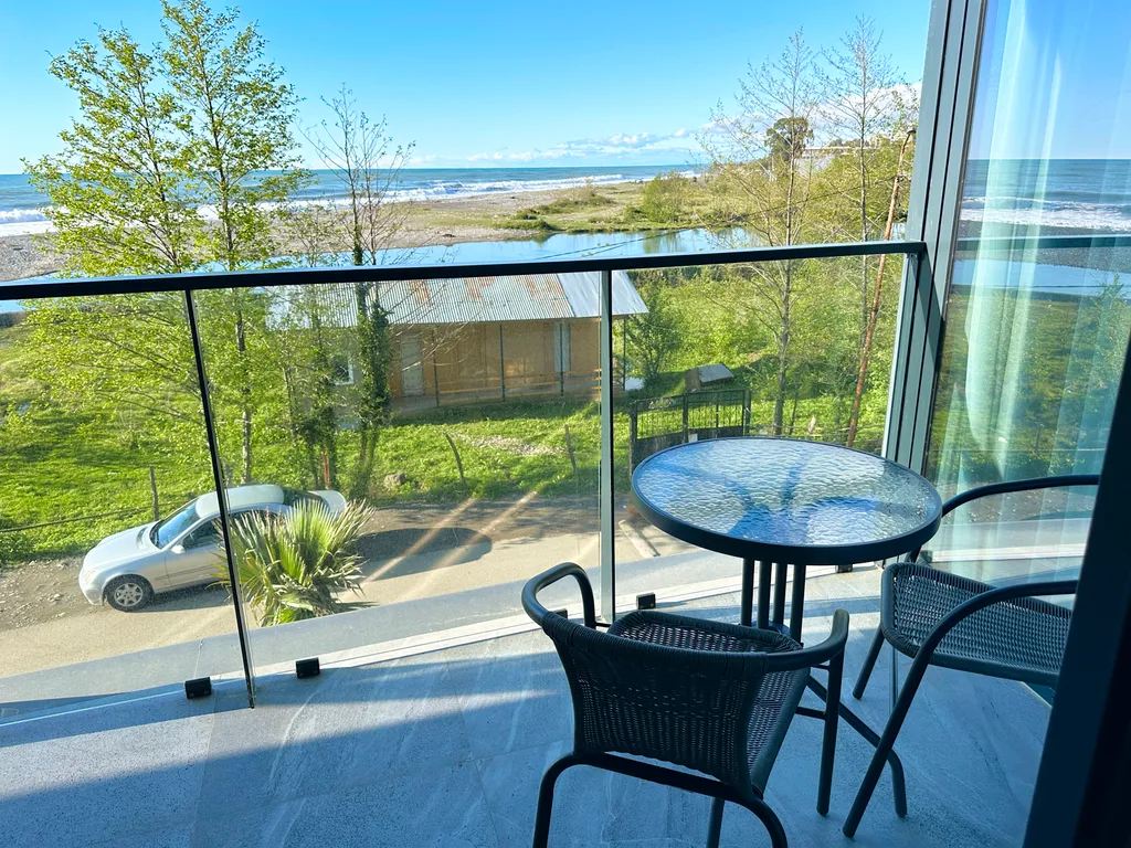 2-комнатный апартамент, шикарный вид на море