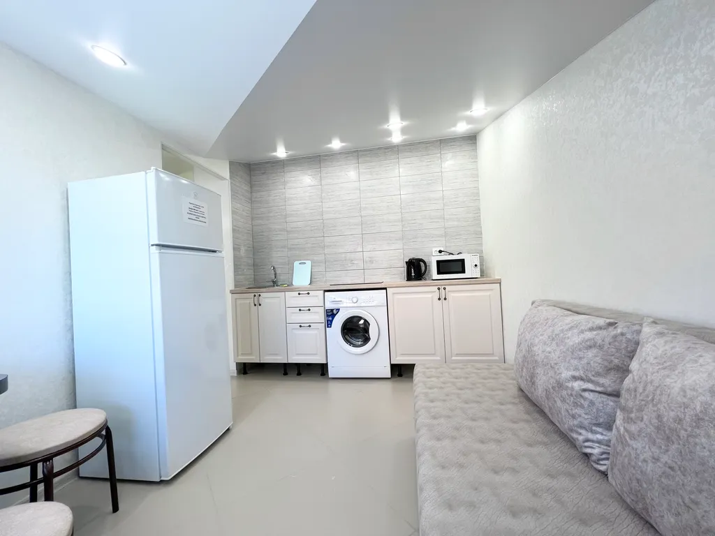 Комфортабельная 2-к квартира в новом доме в центре города