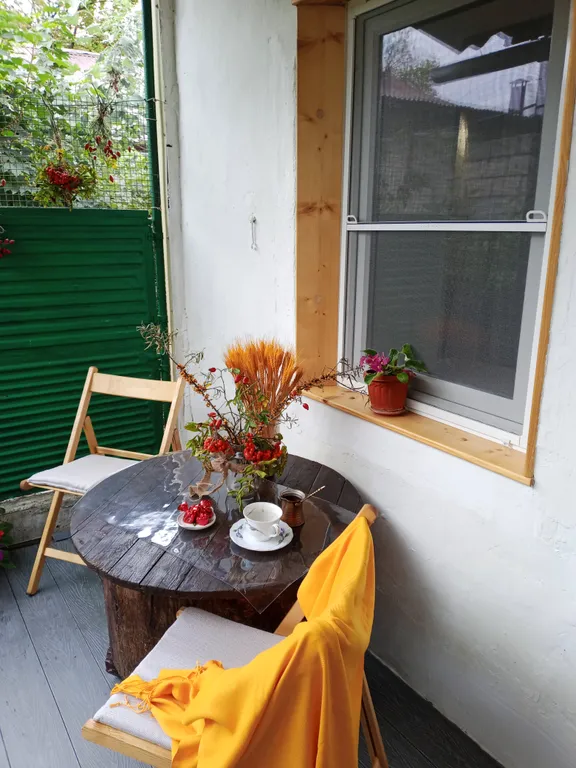 Уютный домик с верандой