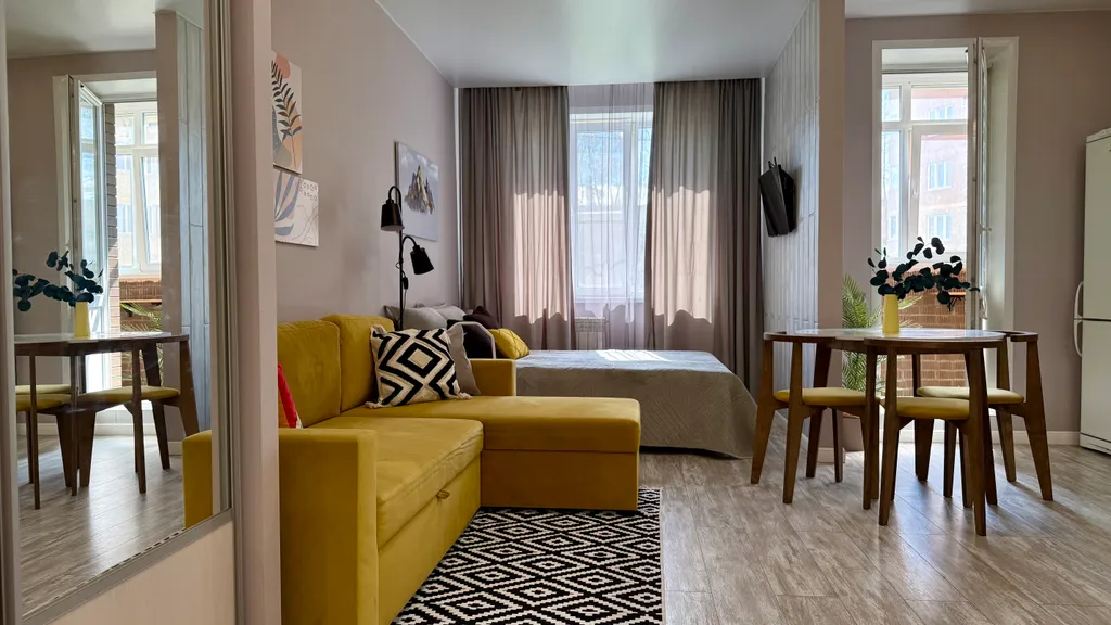 Студия Loft у Патронного для 4 гостей