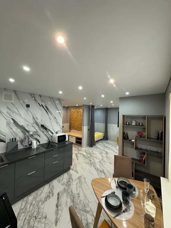 Квартира Студия премиум класса в самом центре города. — аренда посуточно в Верхняя Пышма