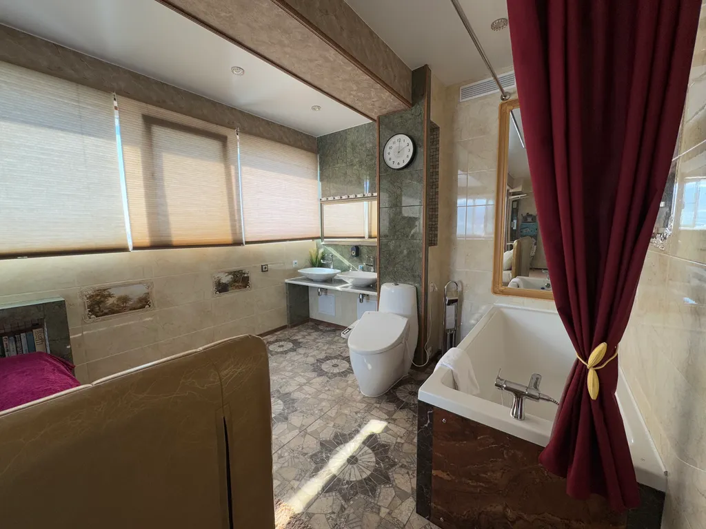 Корейский рассвет «Сэбёк»-уникальная видовая квартира с видом на горы