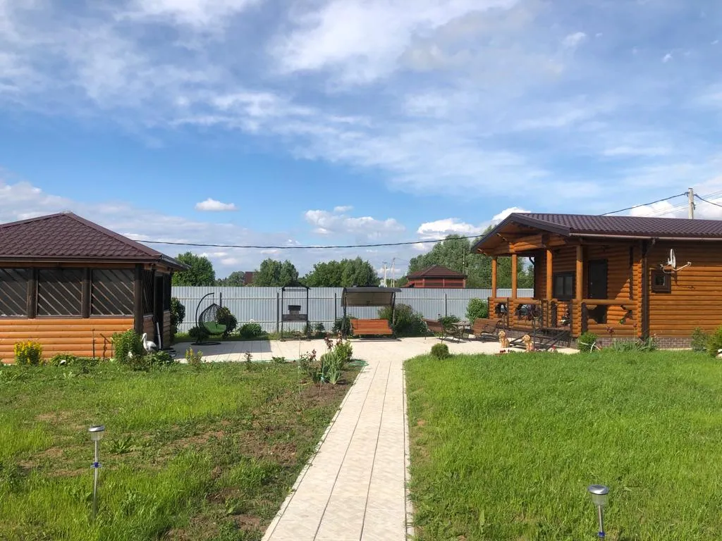 Коттедж Современный дом из бревна — аренда посуточно в Старая Русса