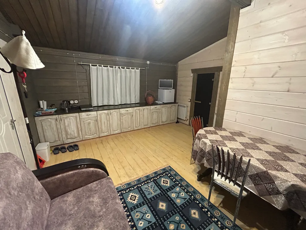 Домик в лесу, 70 километров от МКАД по Киевскому шоссе