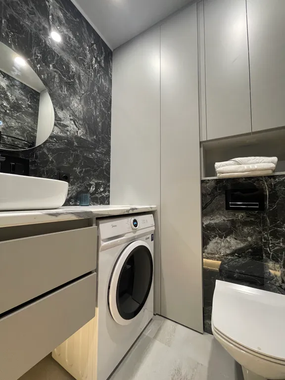 Роскошная квартира в центре мегаполиса с видом на собственный парк