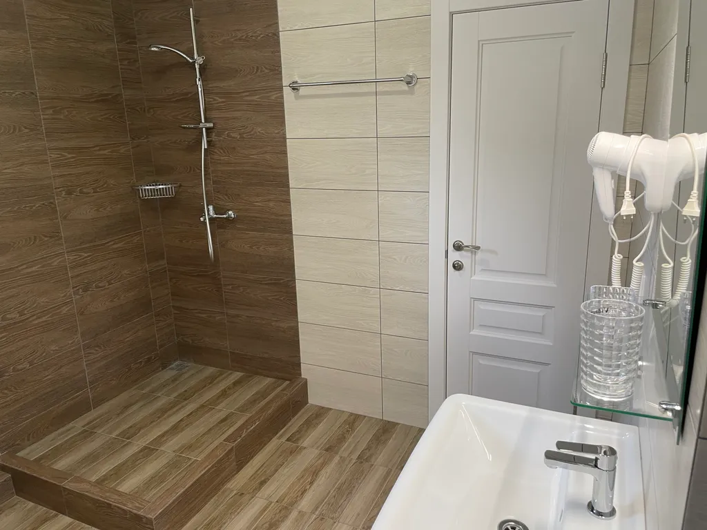 Апартаменты Делюкс 5 местные