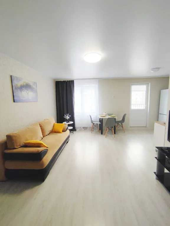 Квартира Уютная евродвушка с современным ремонтом готова принимать гостей — аренда посуточно в Череповец