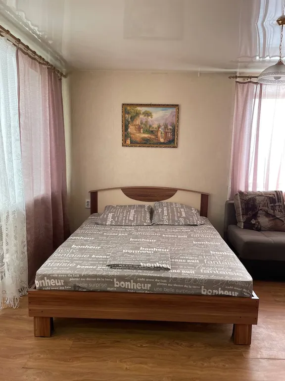 Квартира Уютная студия в центре города — аренда посуточно в Курган