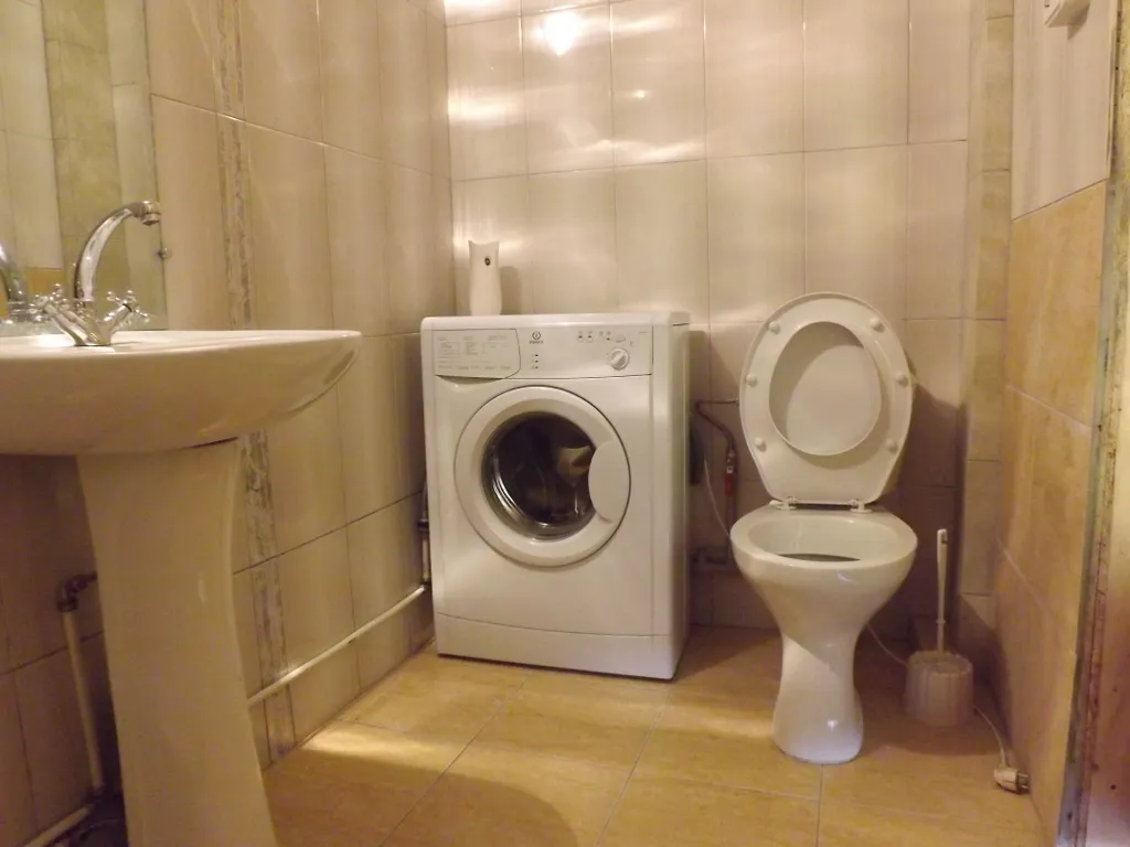 3хкомнатный дом в два этажа 80квм