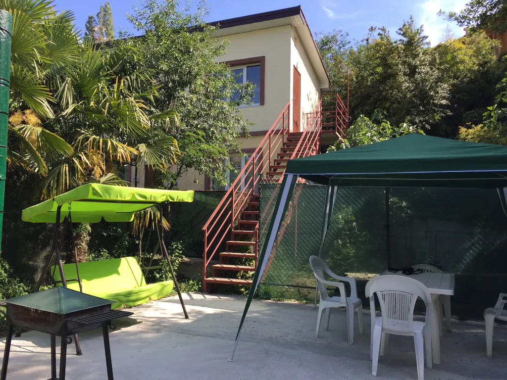 Коттедж 2-комнатный Дом — аренда посуточно в Ялта