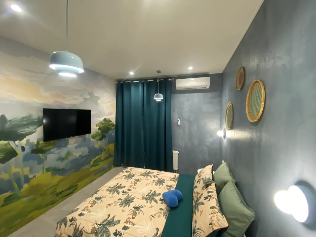 Двухкомнатная квартира с дизайнерским решением