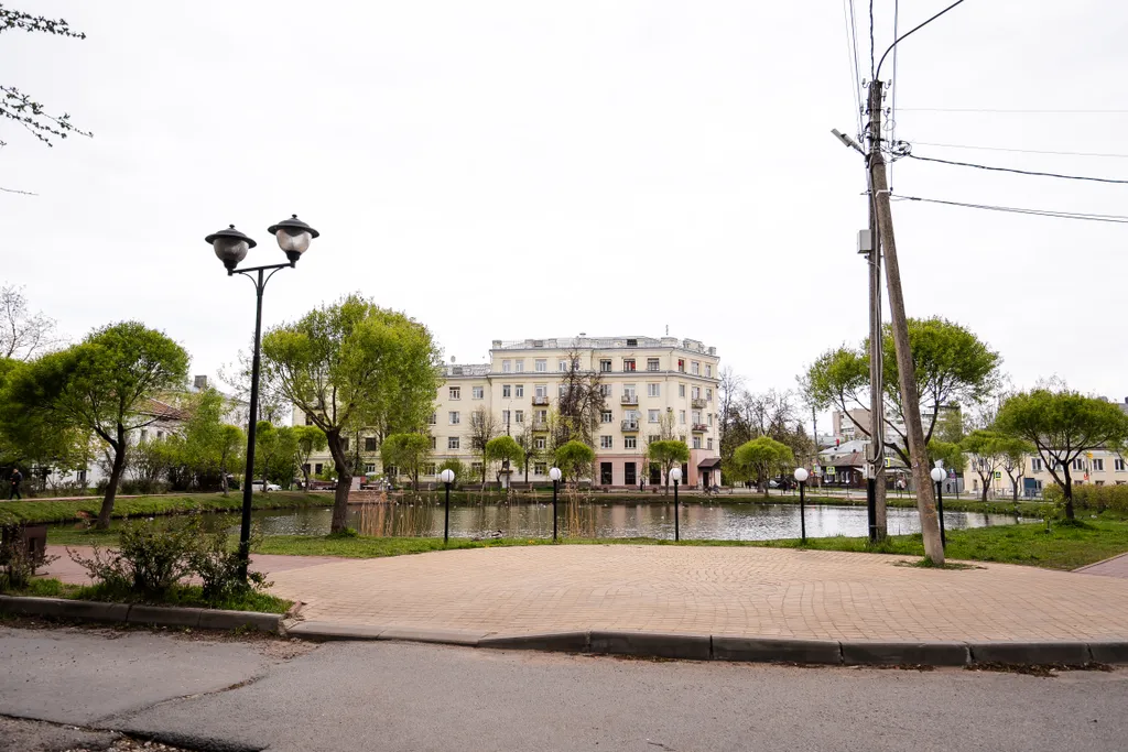 Квартира-студия в центре города с видом на Марьинский сквер