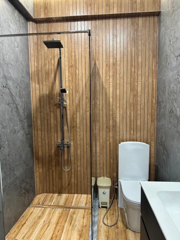 Новая квартира с дизайнерским ремонтом в центре города