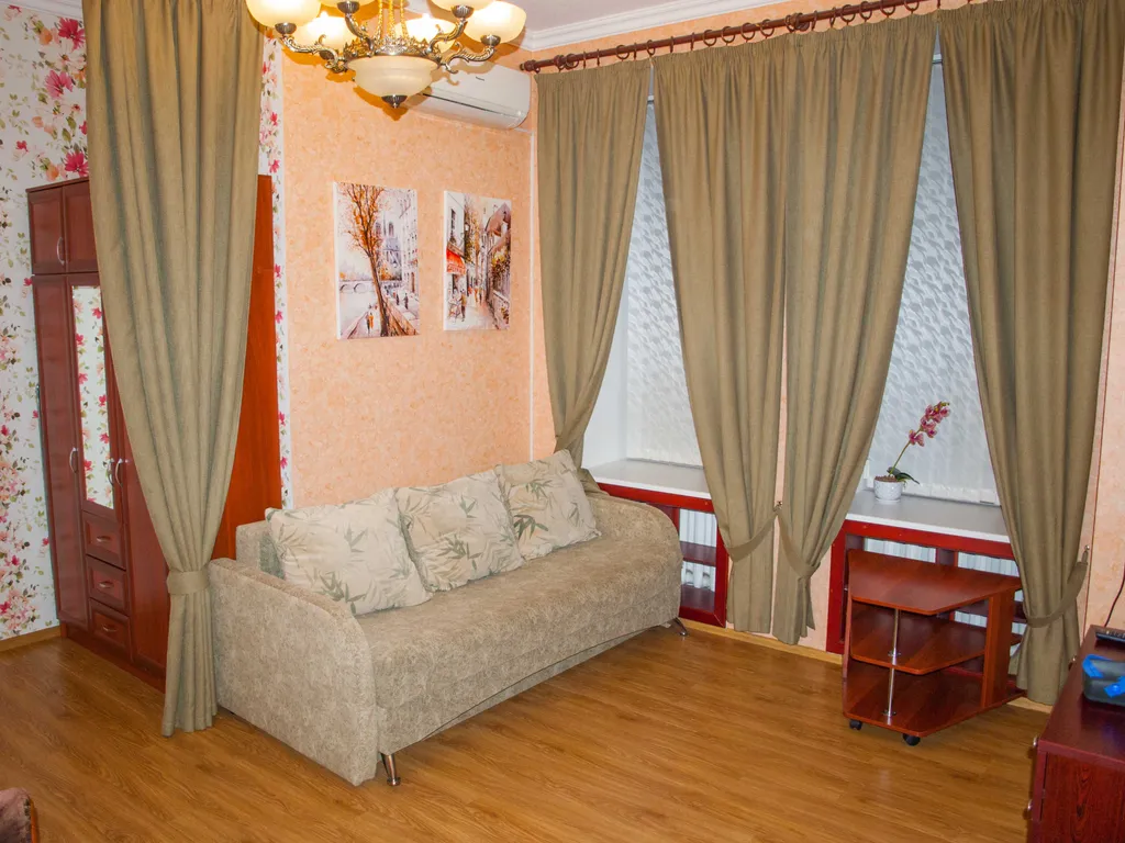 Просторная однушка в сердце Петроградки