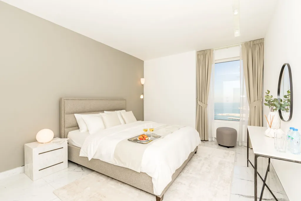 Стильная трёхкомнатная квартира