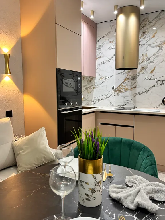 Квартира Новая стильная студия недалеко от вокзала — аренда посуточно в Саратов