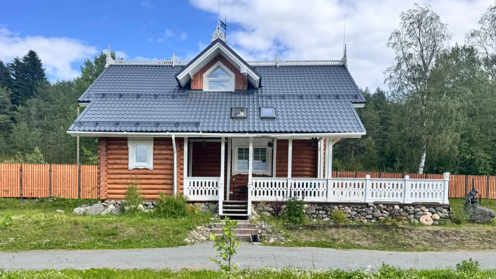 Усадьба у подножия горы Хийденвуори