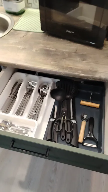 Квартира-студия с видом на город среди гор