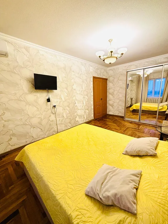 Квартира с панорамным видом на город и горы