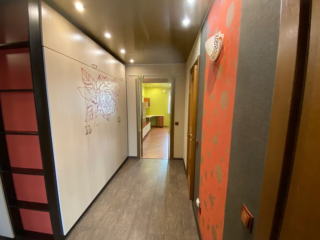 Пpocторная квaртирa в 5 минутах от центра, все комнаты изолированные