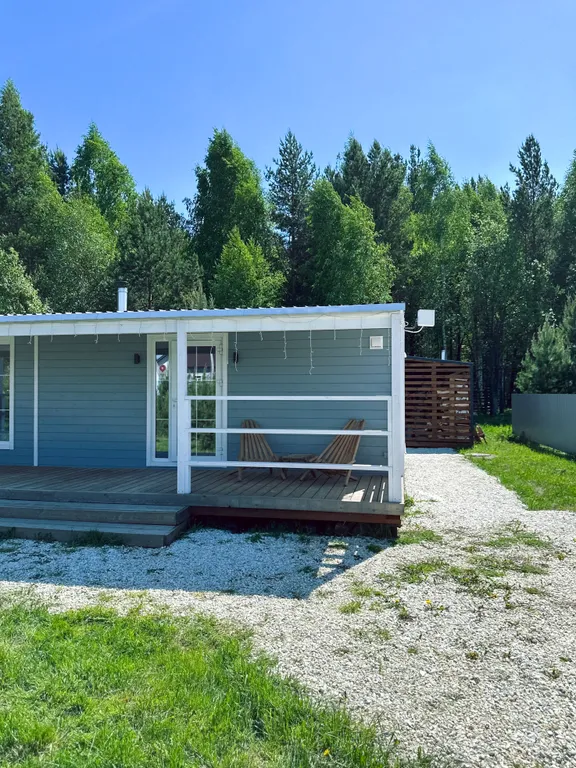 Уютный дом в лесу