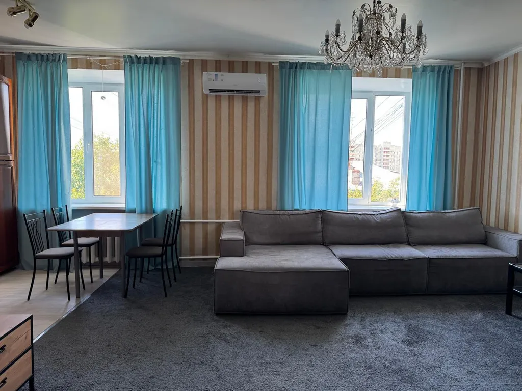 Просторная чистая квартира в самом центре города