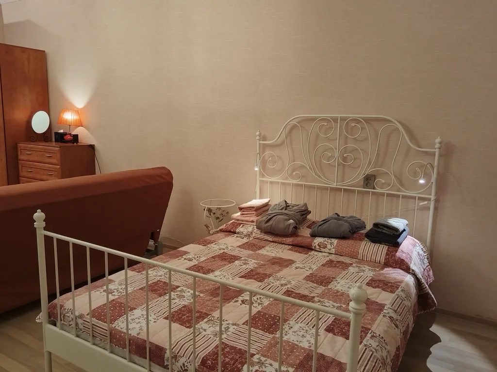 Квартира Большая комната в тихом центре рядом с Академией художеств — Санкт-Петербург