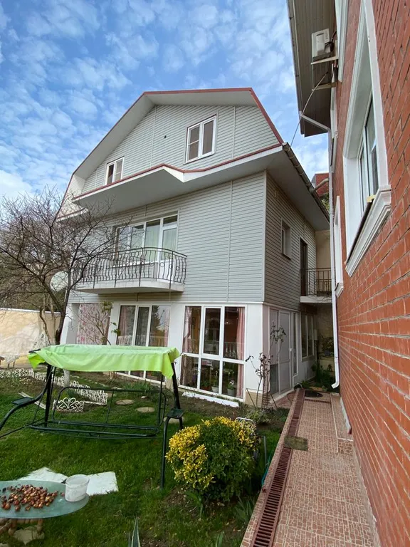 Коттедж 3 этажный дом — Сочи