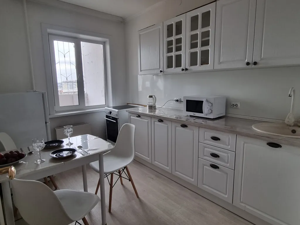 Уютная, чистая двухкомнатная квартира рядом с трц People's park, парк