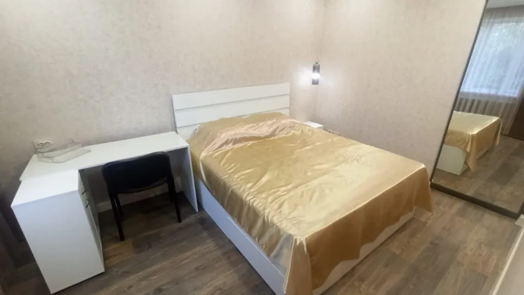 Уютный домик с отдельным двором в тихом районе города