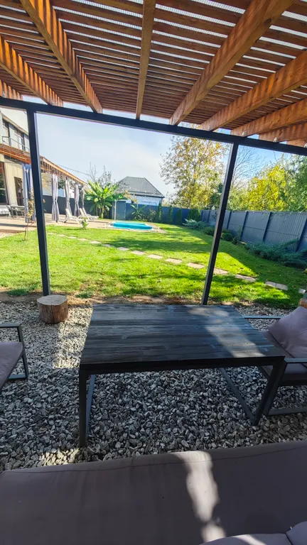 Коттедж Вилла Банана, дом с подогреваемым бассейном и баней в черте города — Елизаветинская