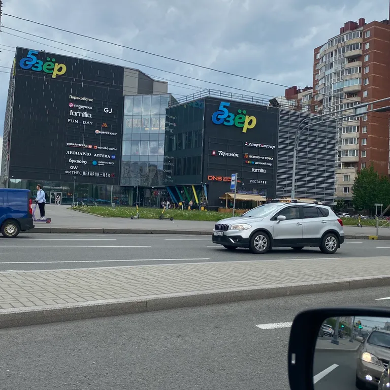 Светлая просторная квартира с отличной локацией