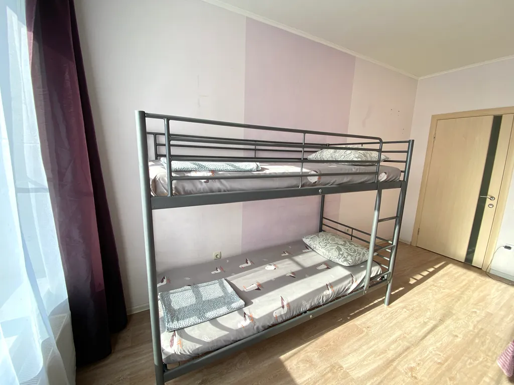 Двухкомнатная квартира в ста метрах от берега