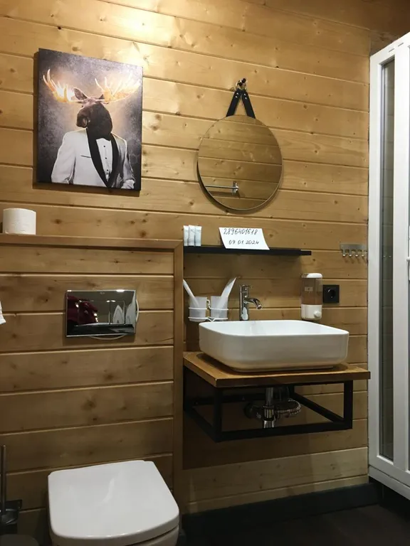 Коттедж в лесной зоне с тремя спальнями