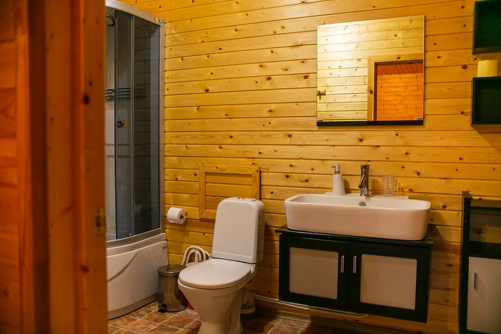 Коттедж Коттедж 3 спальни на берегу реки — Лодейное Поле