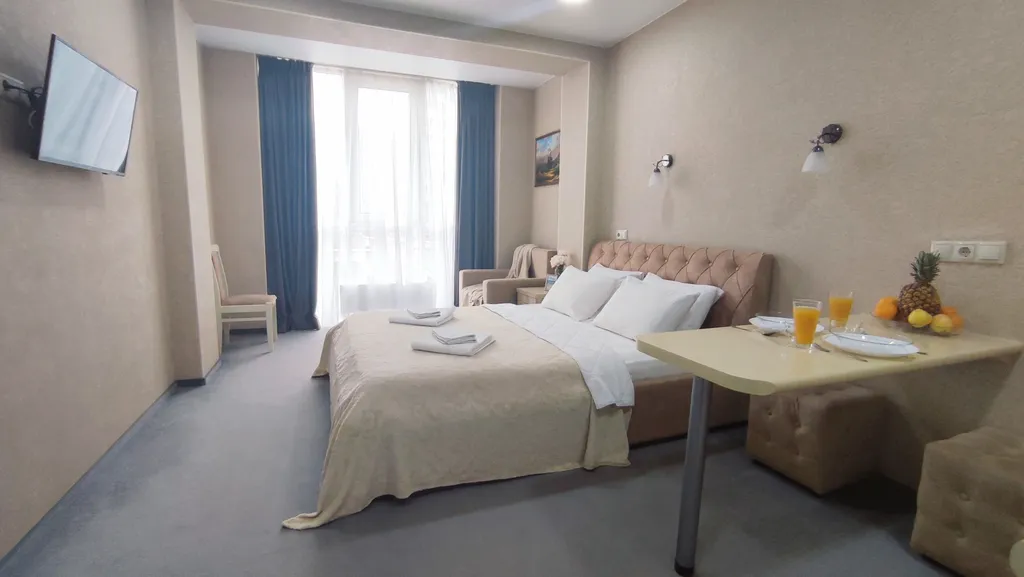 Квартира Апартаменты рядом с морем с видом на бассейн — Анапа