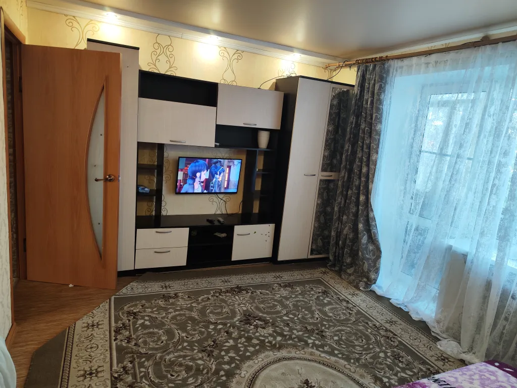 Двухкомнатная квартира улучшенной планировки в центре города