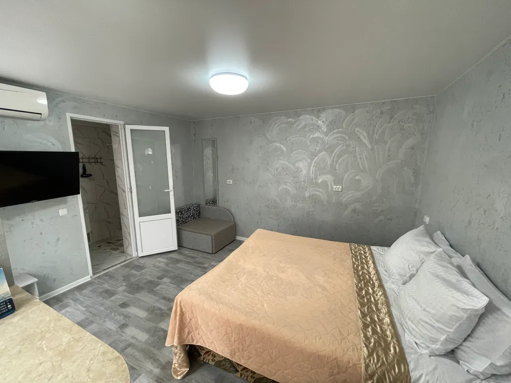 Квартира Мебелированные комнаты "Николь"  Улучшенный номер — аренда посуточно в Судак