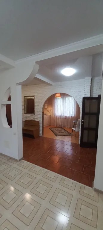 Коттедж Уютный дом рядом с морем в тенисом, фруктовом саду. — Южная Озереевка