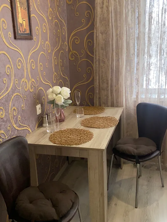 Уютная квартира в центре города — аренда посуточно в Магнитогорск