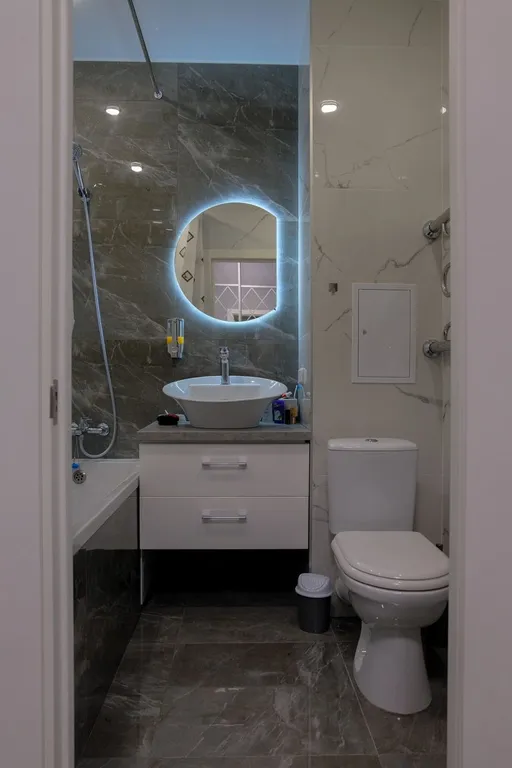 Уютная студия с большой панорамной лоджией