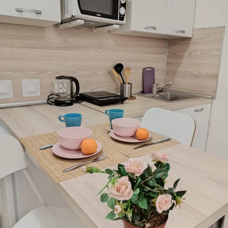 Уютная студия с большой кроватью