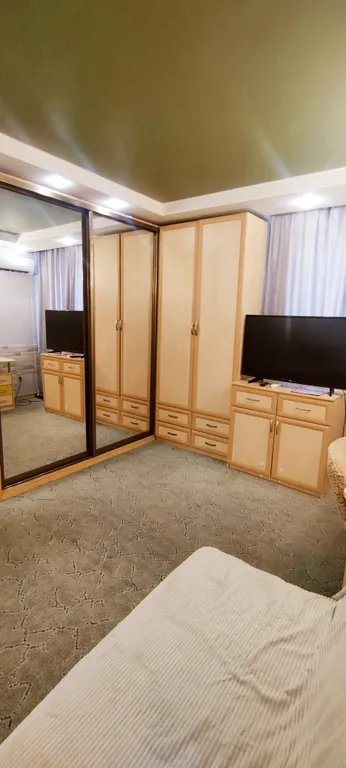 Уютная двухкомнатная квартира между вокзалом и Быхановым садом и ЛД Звездный