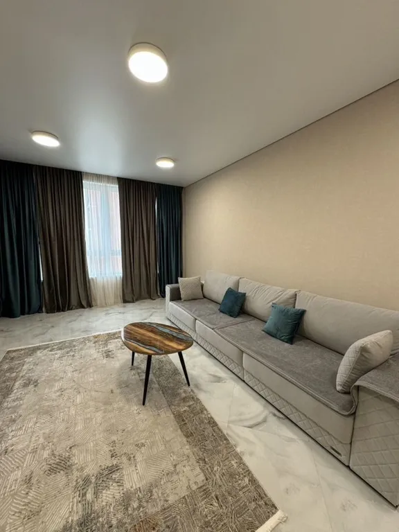 Квартира с ремонтом в элитной новостройке