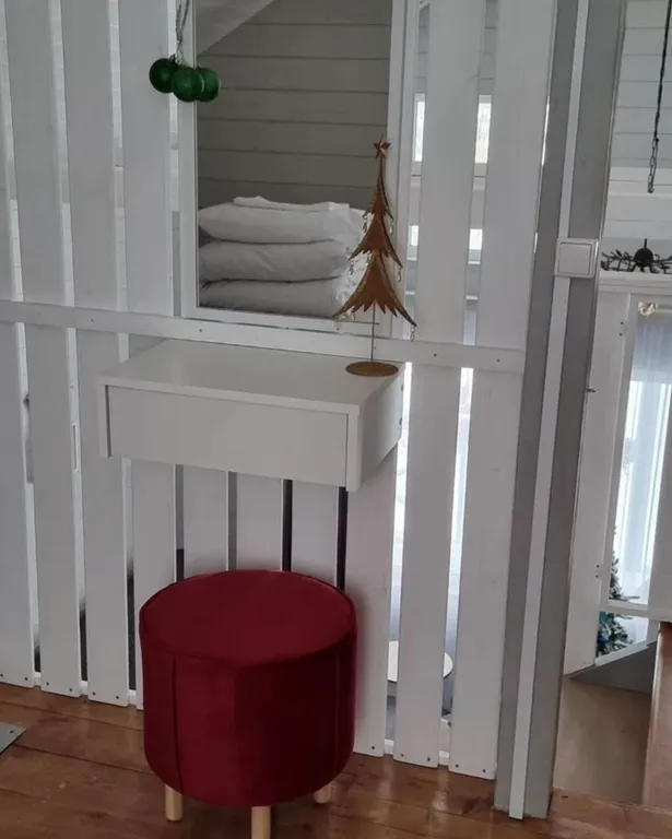 Уютный дом на берегу реки Кимрка