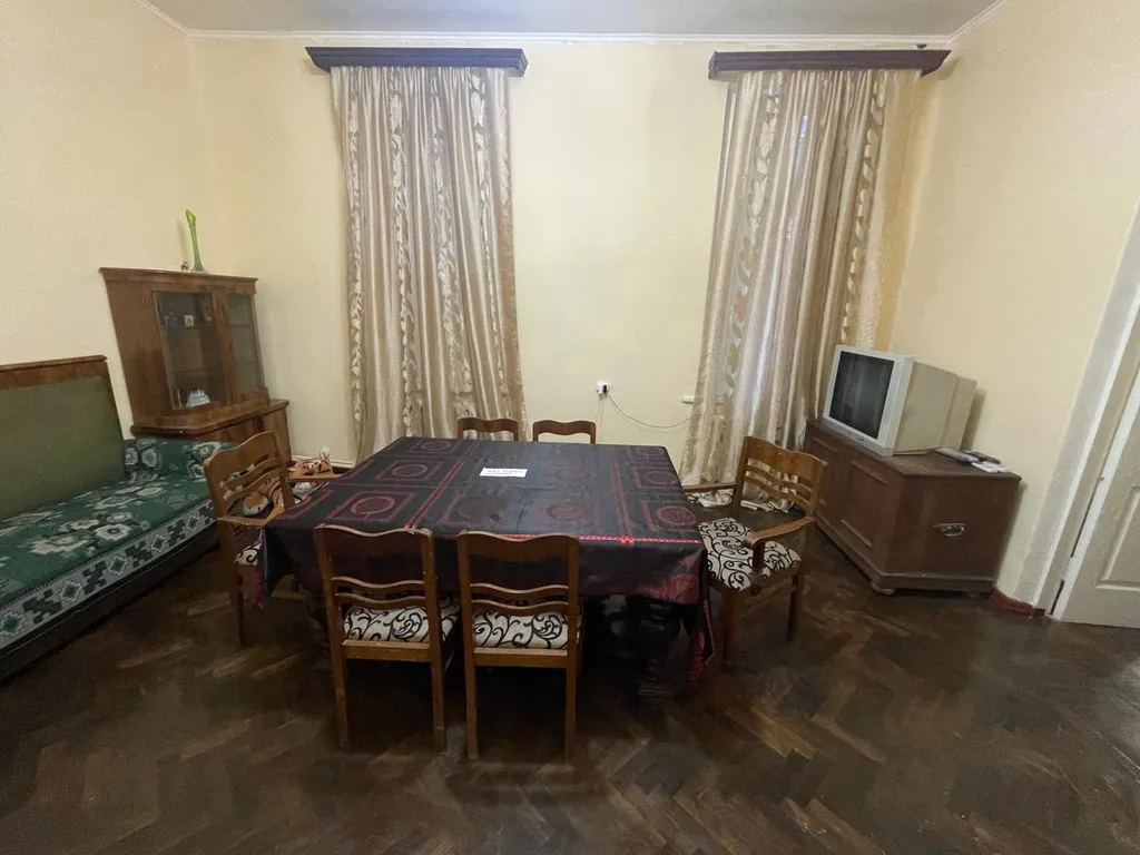 Коттедж Дом в тихом и спокойном районе — Сухум